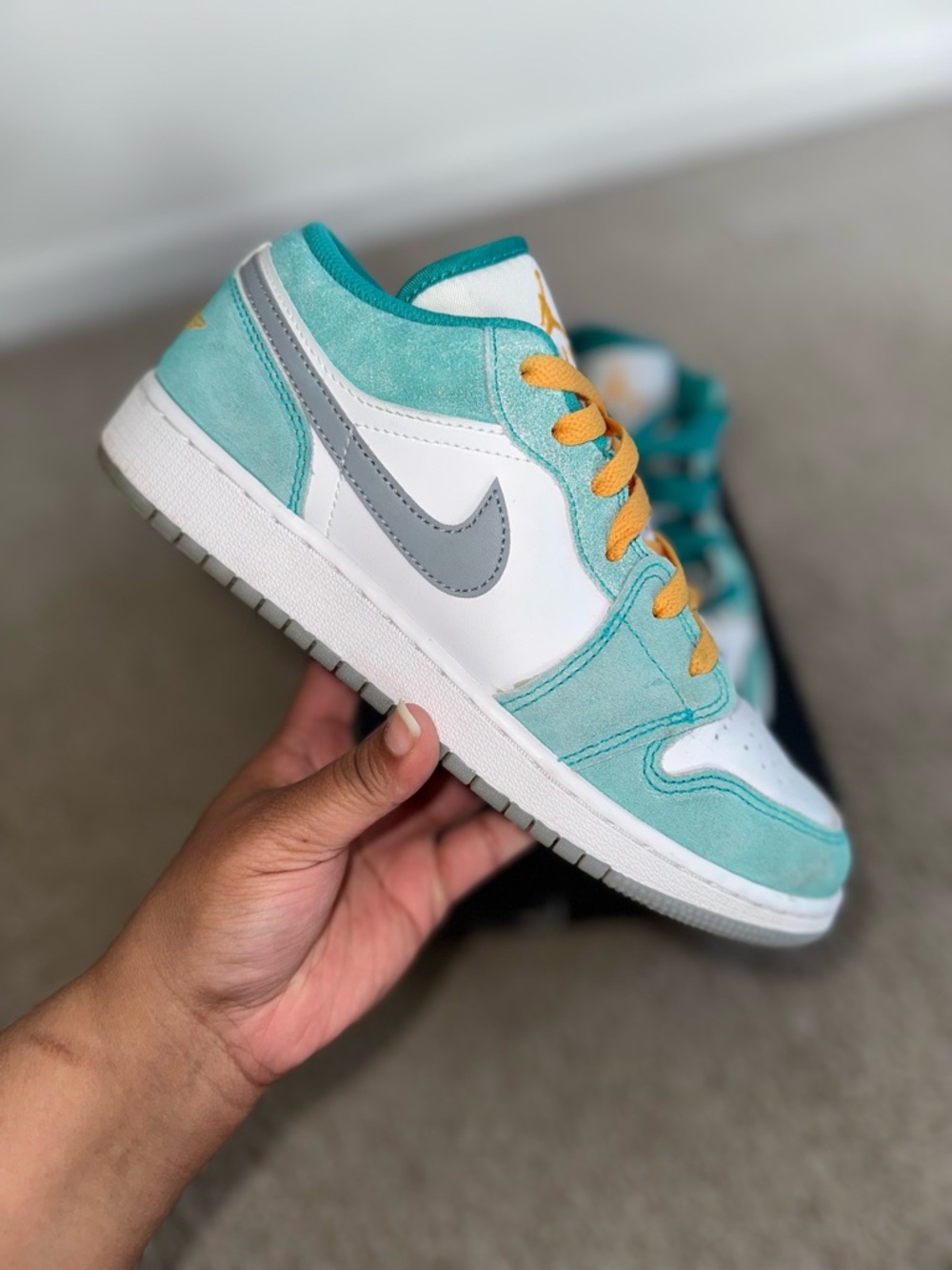 2022 Air Jordan 1 Low SE GS 'New Emerald'